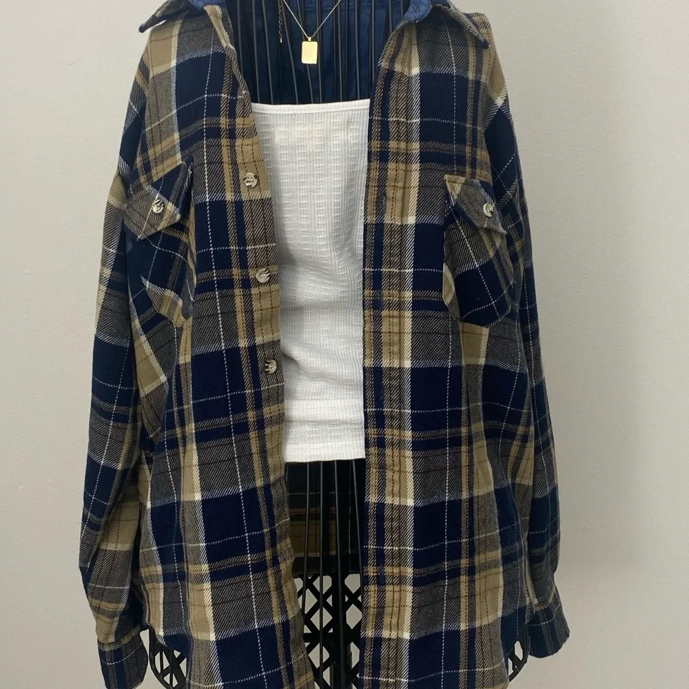 Plaid Button-Up Shirt Jacket Size M - Picture 2 of 5